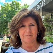 Soy responsable, trabajadora y emprendedora 
Tengo mucha experiencia en dar clases a alumnos extranjeros y mis clases son original